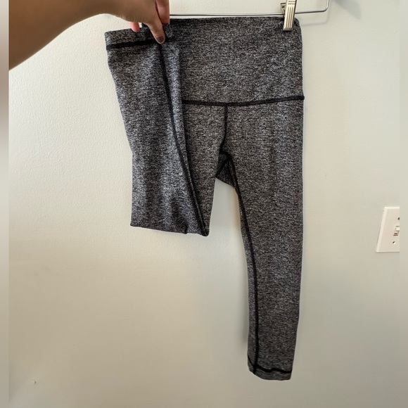 Lululemon Wunder Under High Rise Crop *23 w/luon fabric in heather - size 4 - Picture 11 of 13